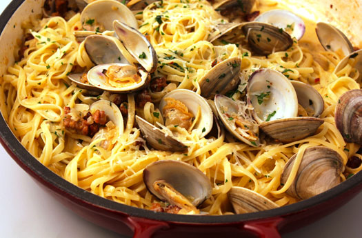 Clam Linguini with White Wine Sauce