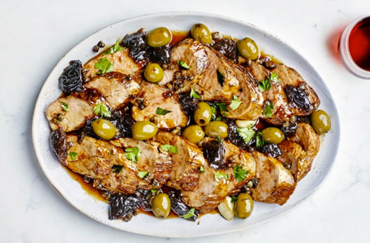 Sliced Pork with Red Wine and Olives